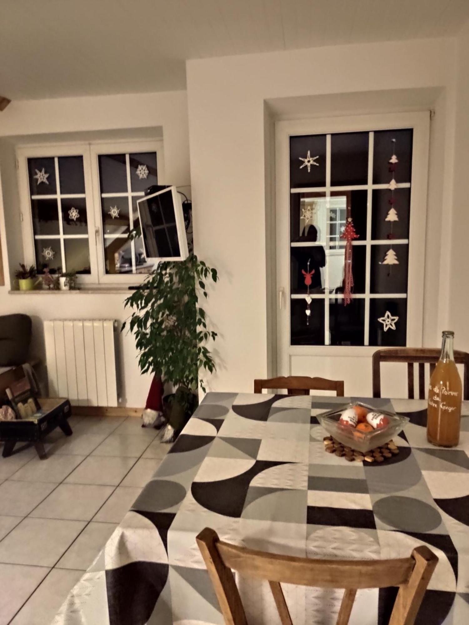 Appartement Douillet Avec Vue Sur Les Montagnes Fouchy Luaran gambar